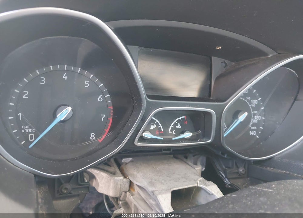 2018 FORD FOCUS SE VIN: 1FADP3F22JL229616