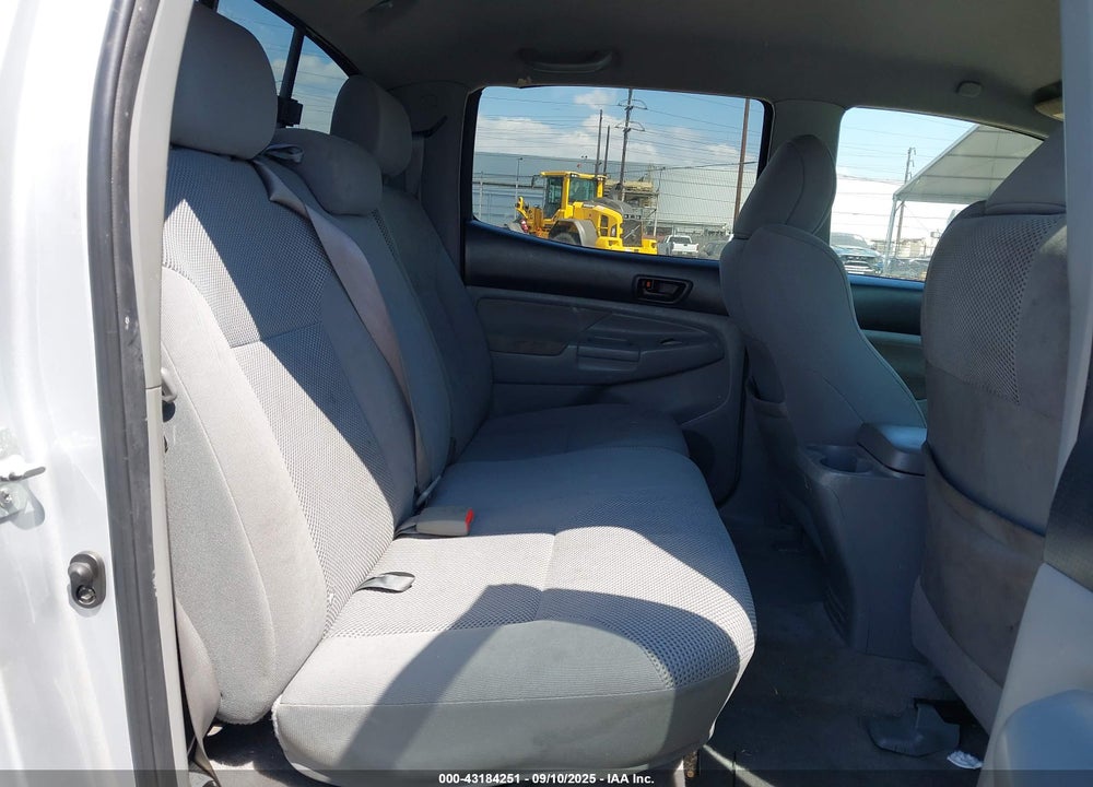2011 TOYOTA TACOMA PRERUNNER V6 VIN: 3TMJU4GN9BM120011