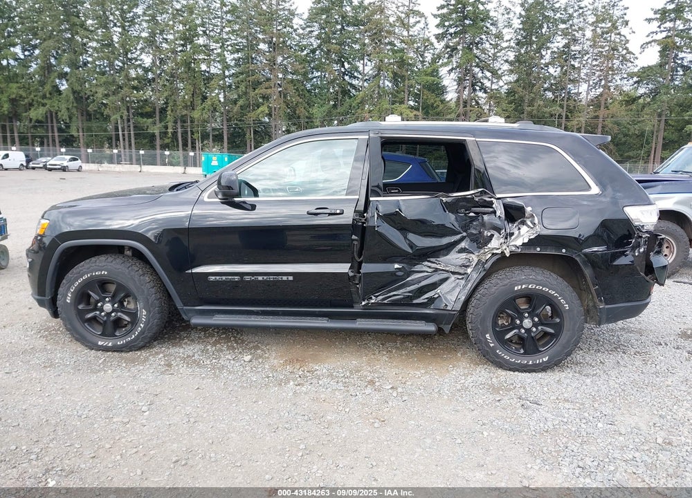 2018 JEEP GRAND CHEROKEE VIN: 1C4RJFAG7JC157043