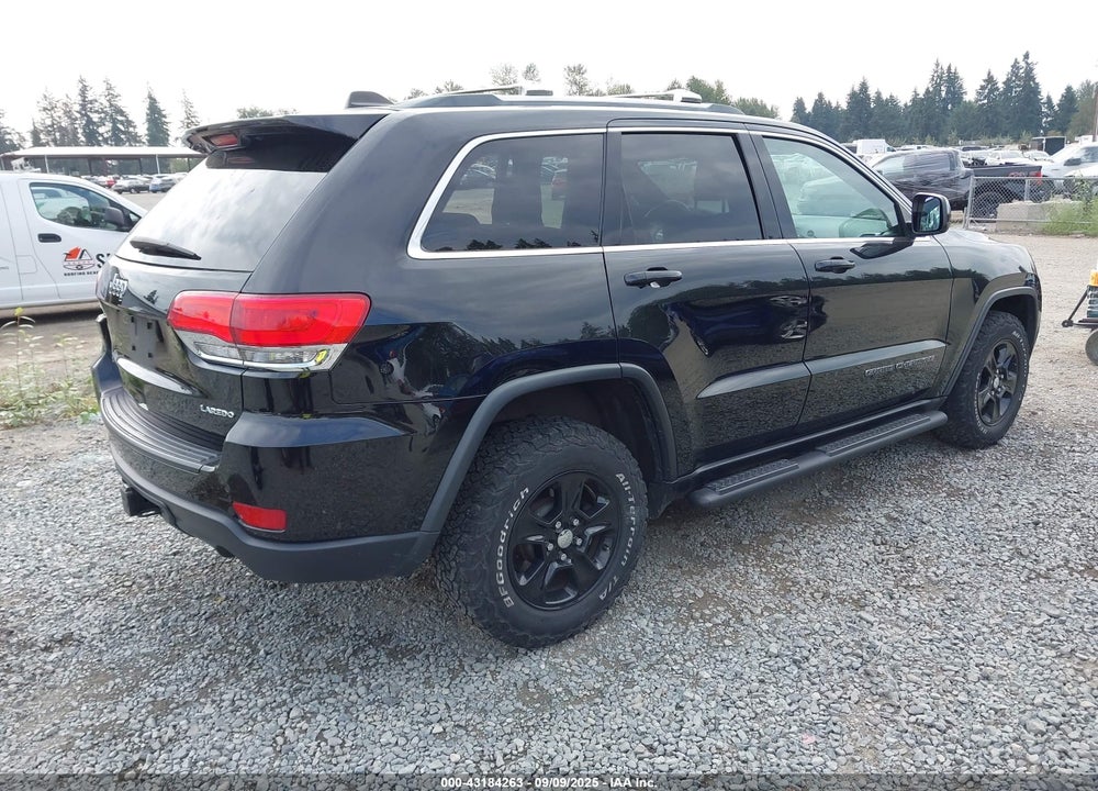 2018 JEEP GRAND CHEROKEE VIN: 1C4RJFAG7JC157043