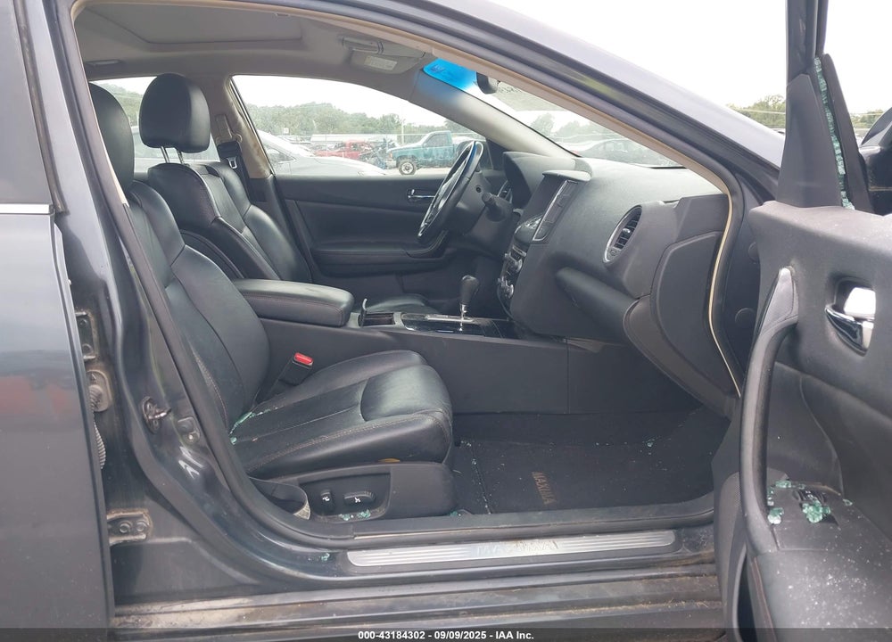 2010 NISSAN MAXIMA VIN: 1N4AA5AP0AC824239