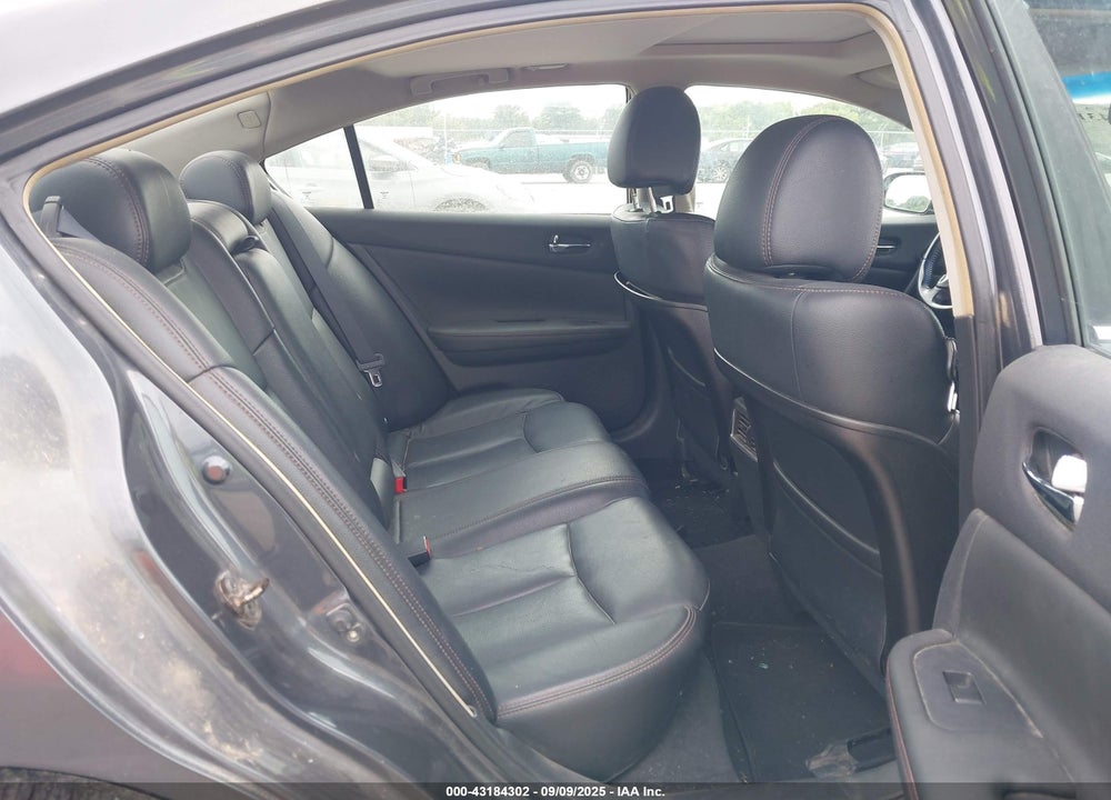 2010 NISSAN MAXIMA VIN: 1N4AA5AP0AC824239