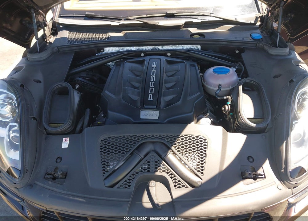 2015 PORSCHE MACAN VIN: WP1AB2A58FLB58094