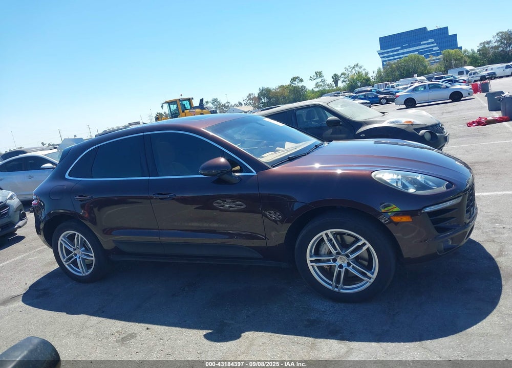 2015 PORSCHE MACAN VIN: WP1AB2A58FLB58094
