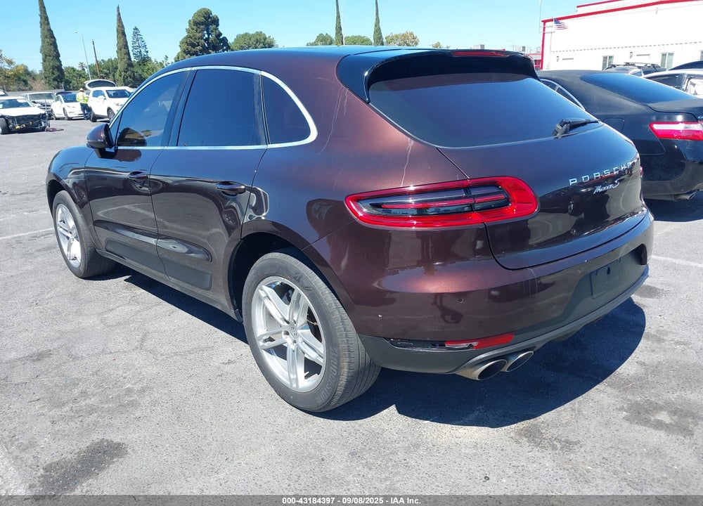 2015 PORSCHE MACAN VIN: WP1AB2A58FLB58094