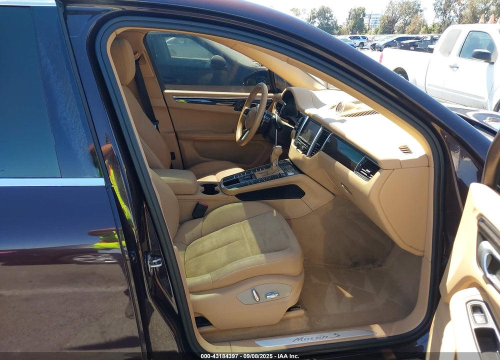 2015 PORSCHE MACAN VIN: WP1AB2A58FLB58094