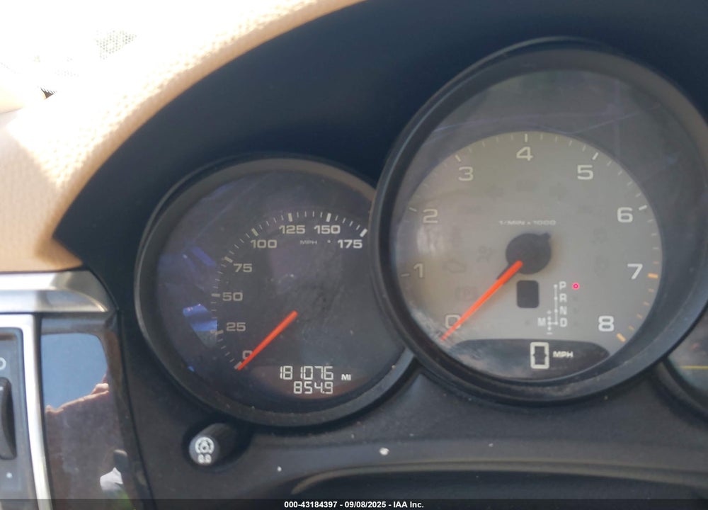 2015 PORSCHE MACAN VIN: WP1AB2A58FLB58094
