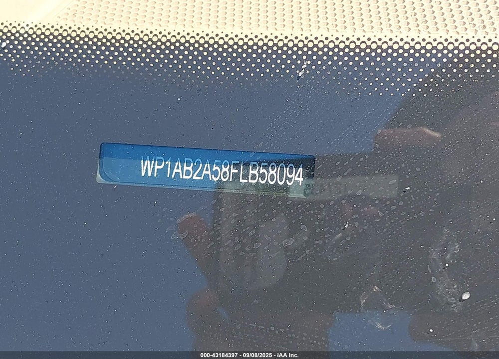 2015 PORSCHE MACAN VIN: WP1AB2A58FLB58094
