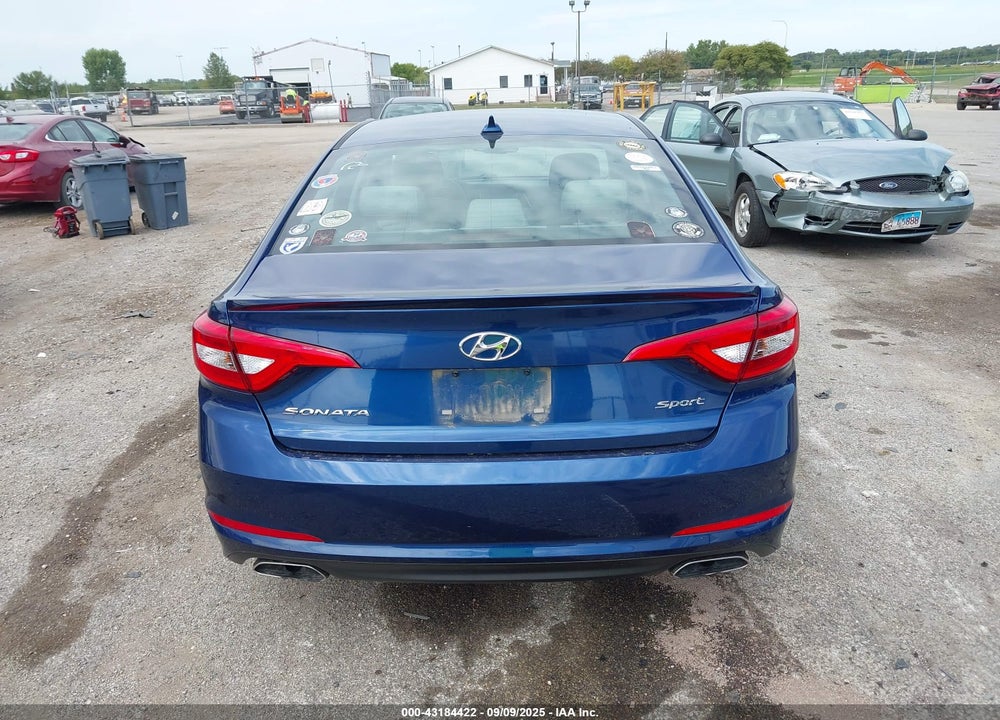 2016 HYUNDAI SONATA VIN: 5NPE34AF6GH422326