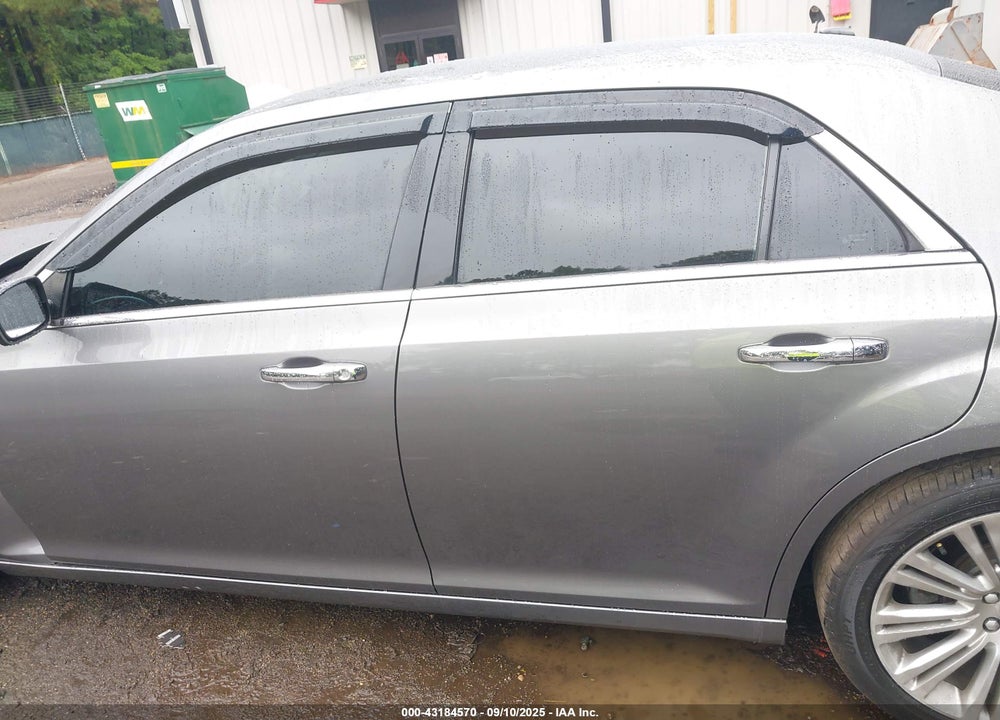 2012 CHRYSLER 300 VIN: 2C3CCACG2CH138565