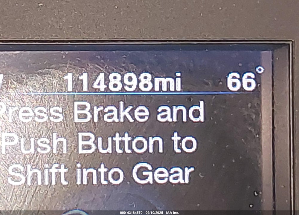 2012 CHRYSLER 300 VIN: 2C3CCACG2CH138565