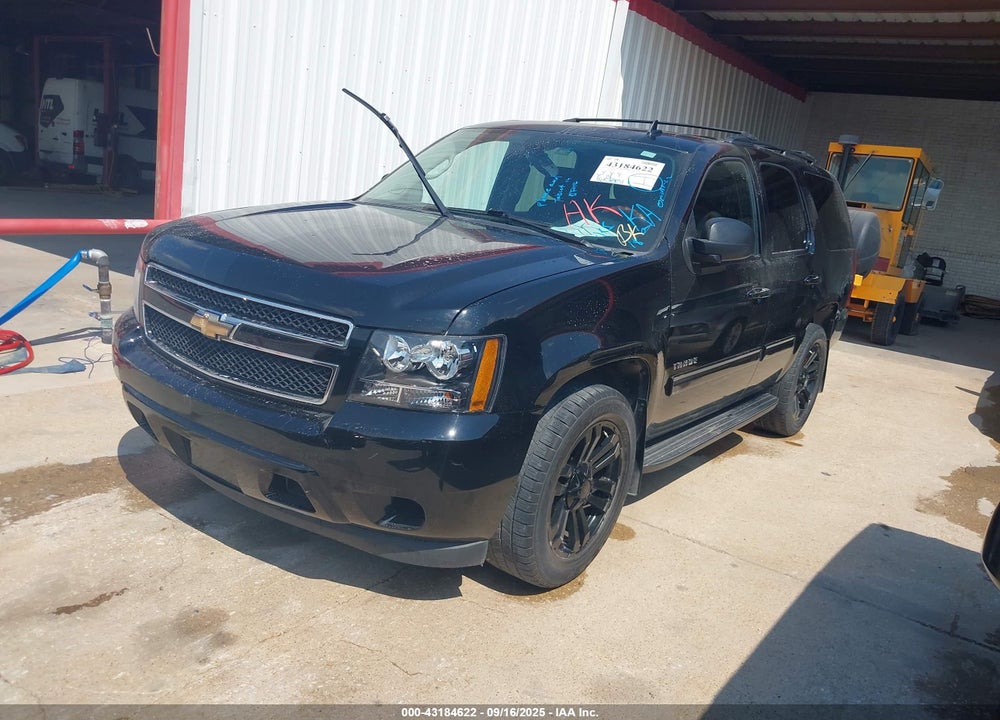 2011 CHEVROLET TAHOE VIN: 1GNSCAE09BR127057