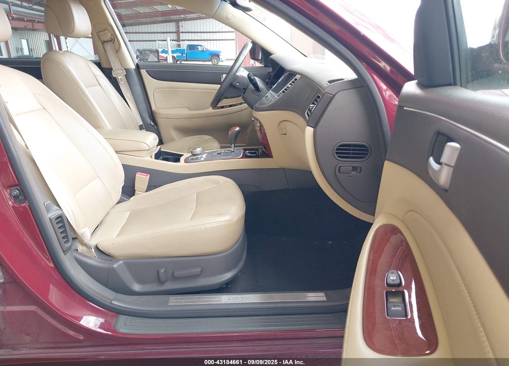 2012 HYUNDAI GENESIS VIN: KMHGC4DD2CU204740