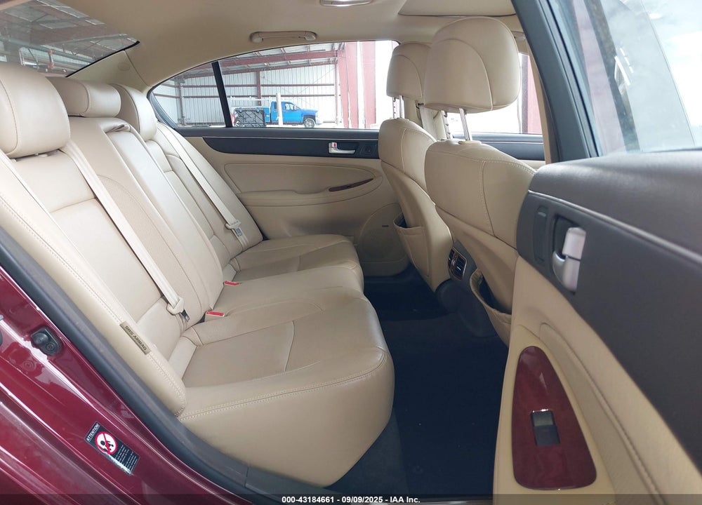2012 HYUNDAI GENESIS VIN: KMHGC4DD2CU204740