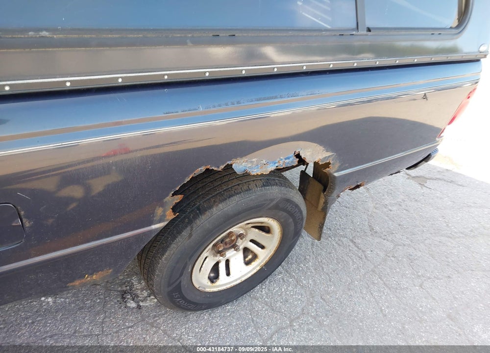 2000 FORD RANGER XL/XLT VIN: 1FTYR10C6YPB11812