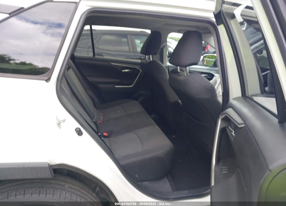 2019 TOYOTA RAV4 VIN: 2T3W1RFV5KW019866
