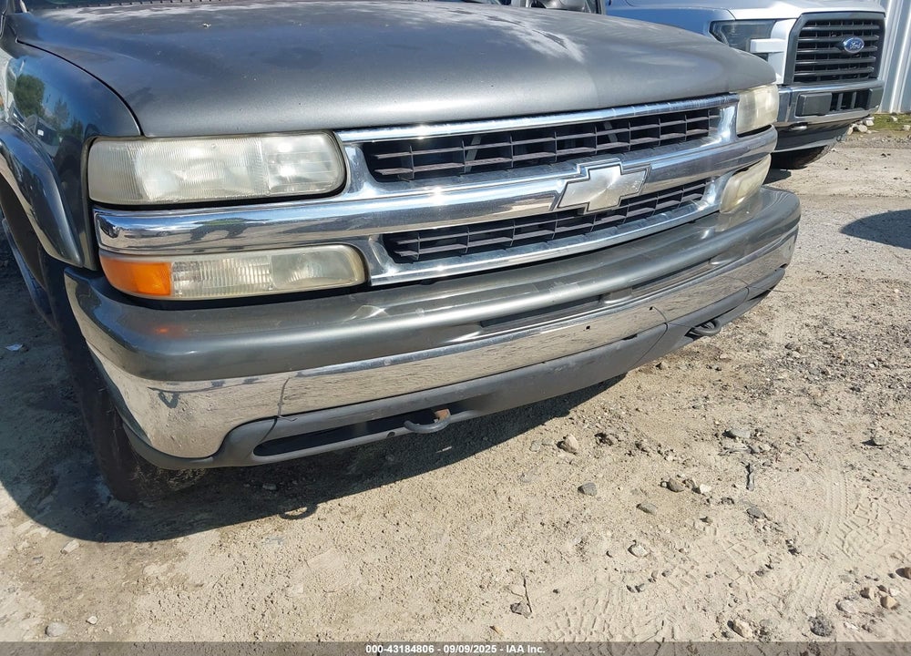 2002 CHEVROLET TAHOE LT VIN: 1GNEC13Z02J201608