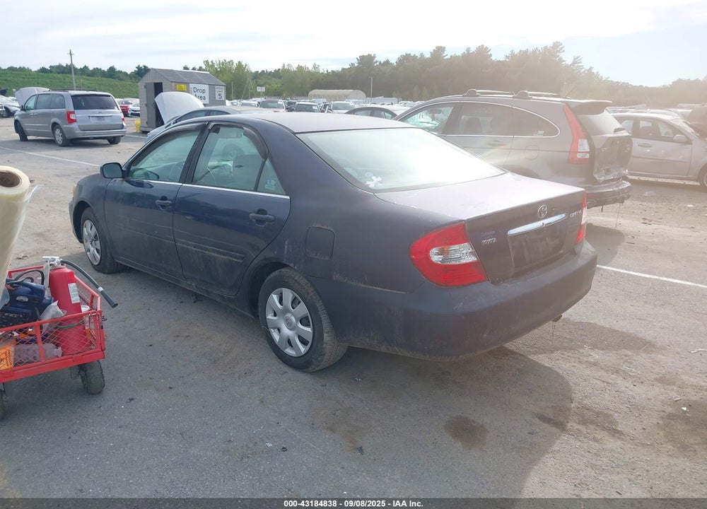 2002 TOYOTA CAMRY LE VIN: 4T1BE32KX2U557922