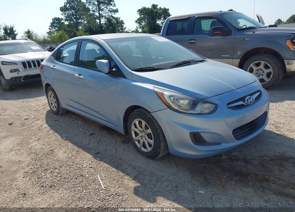 2014 HYUNDAI ACCENT VIN: KMHCT4AEXEU732802