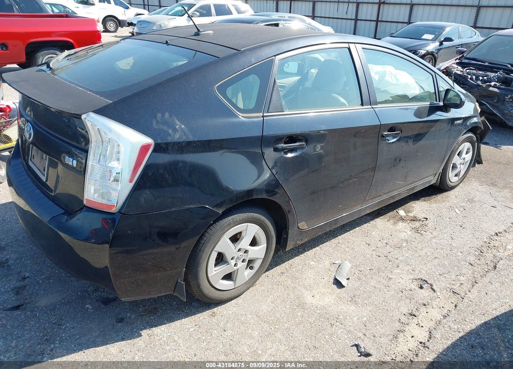 2011 TOYOTA PRIUS VIN: JTDKN3DU4B5352898