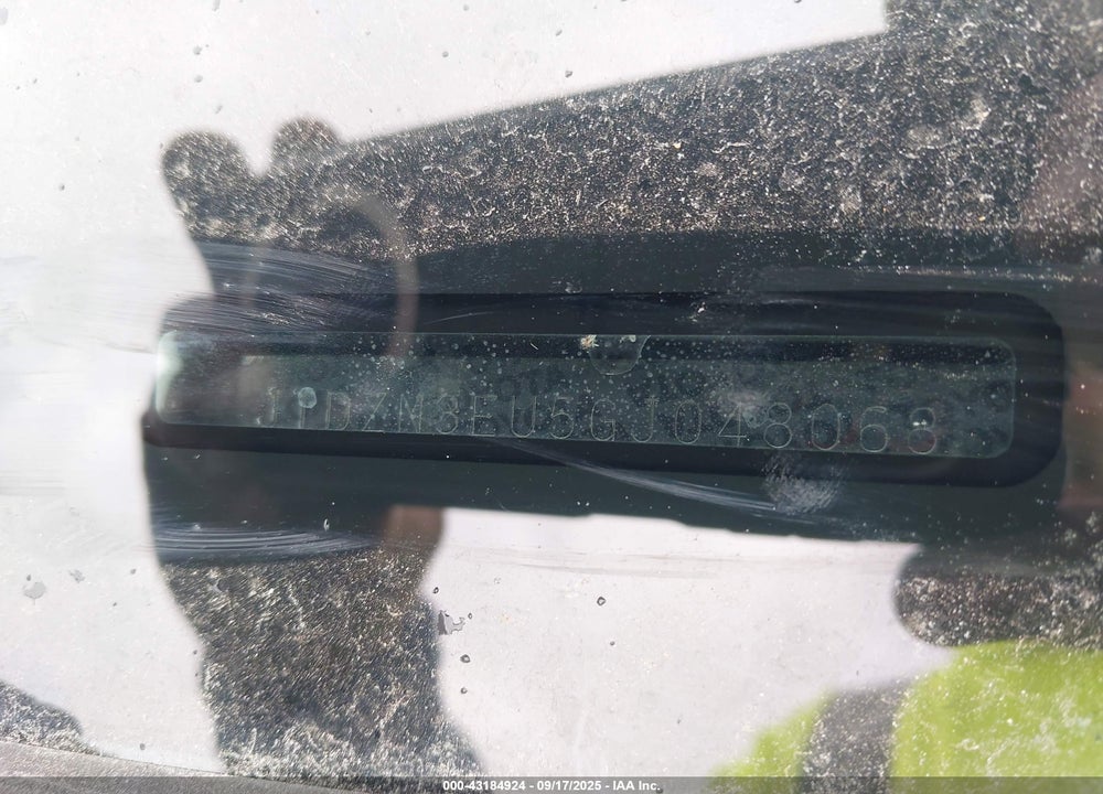 2016 TOYOTA PRIUS V VIN: JTDZN3EU5GJ048068