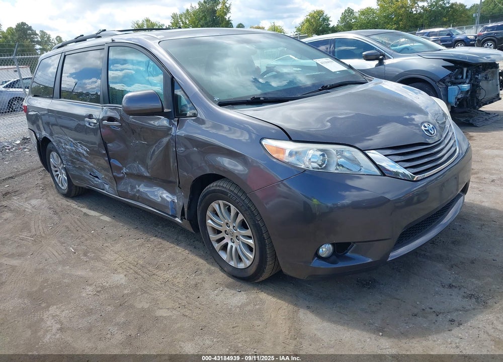 2015 TOYOTA SIENNA XLE 8 PASSENGER VIN: 5TDYK3DC1FS540806