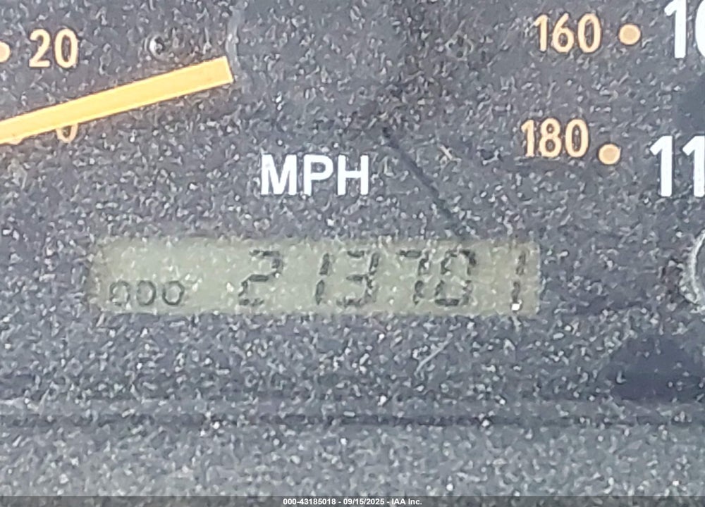 2001 TOYOTA TUNDRA SR5 V8 VIN: 5TBBT44161S205260
