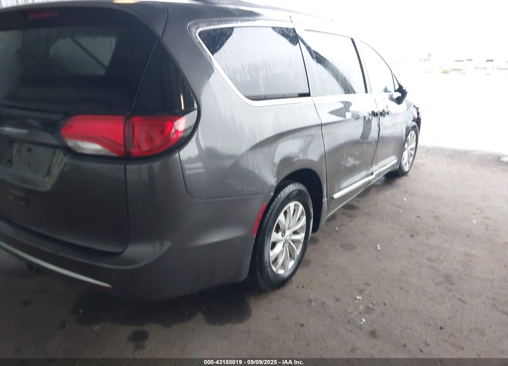 2017 CHRYSLER PACIFICA TOURING-L VIN: 2C4RC1BG8HR821735