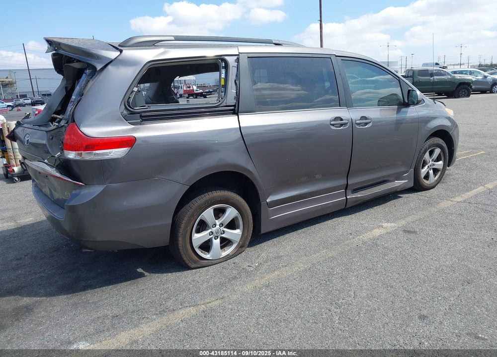 2014 TOYOTA SIENNA LE V6 7 PASSENGER MOBILITY VIN: 5TDKK3DC3ES450805