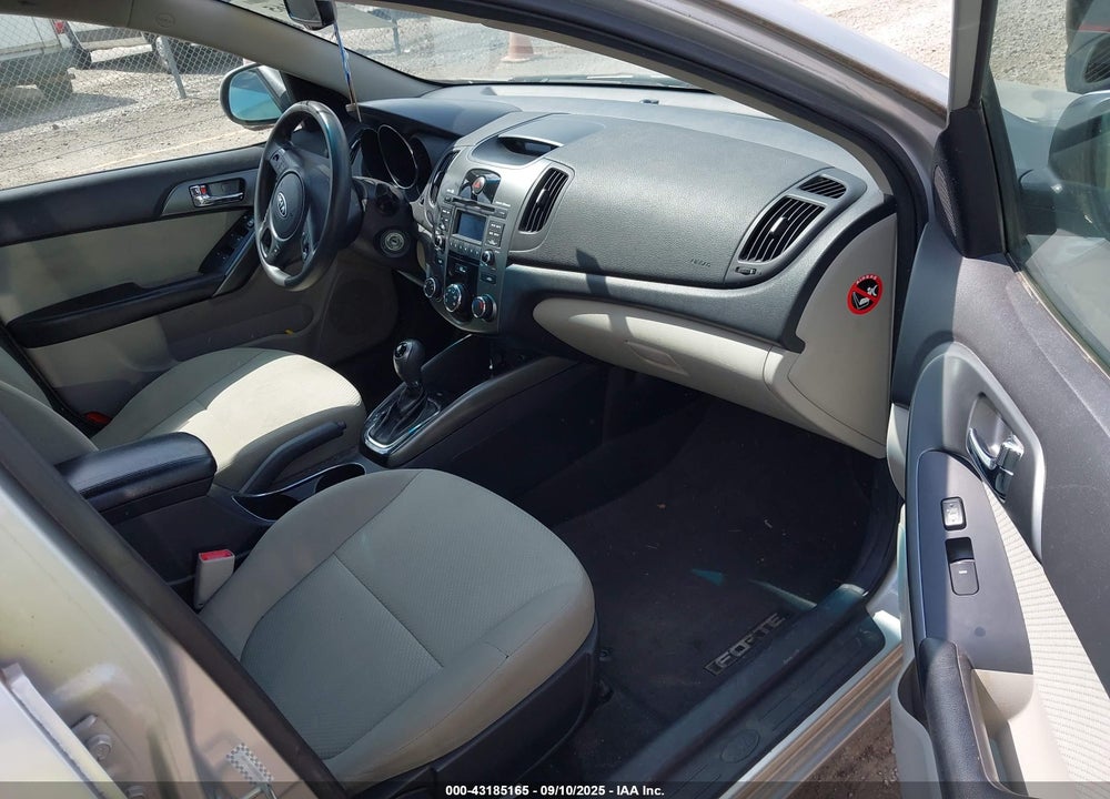 2013 KIA FORTE VIN: KNAFU4A22D5682665