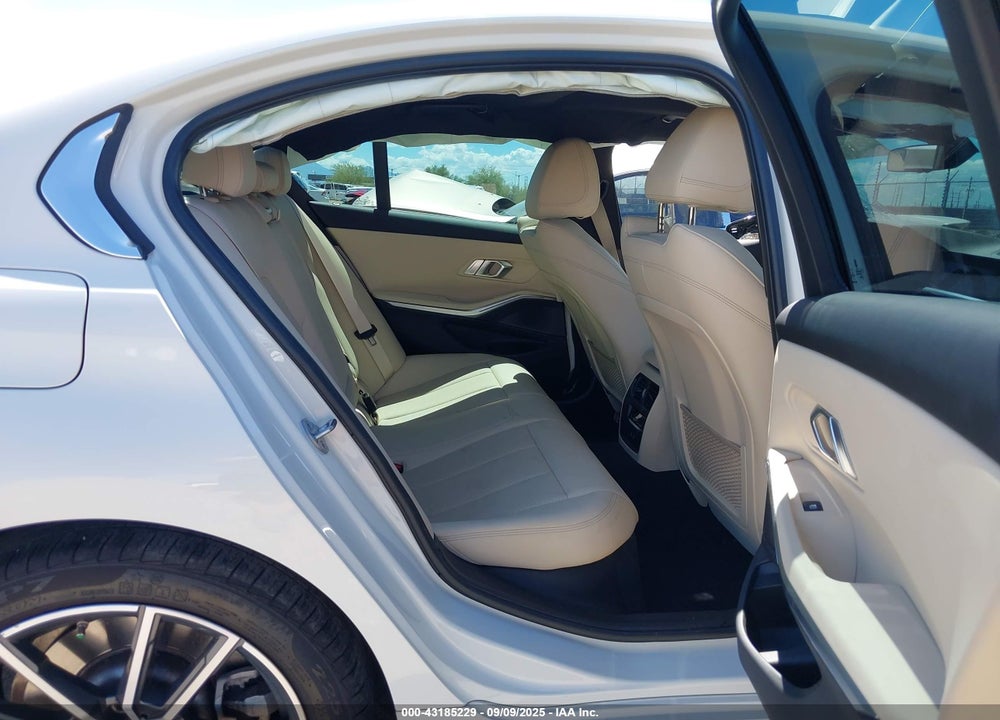2022 BMW 3 SERIES 330E VIN: 3MW5P7J09N8C42482