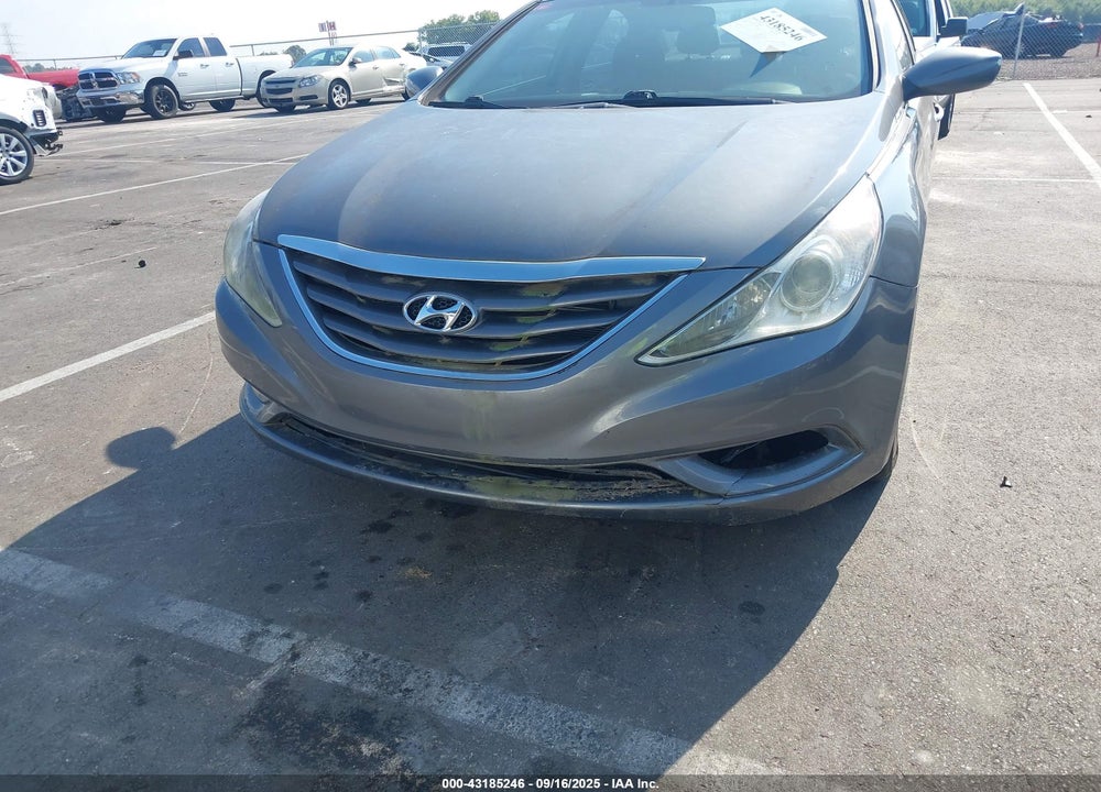2013 HYUNDAI SONATA VIN: 5NPEB4AC1DH802453