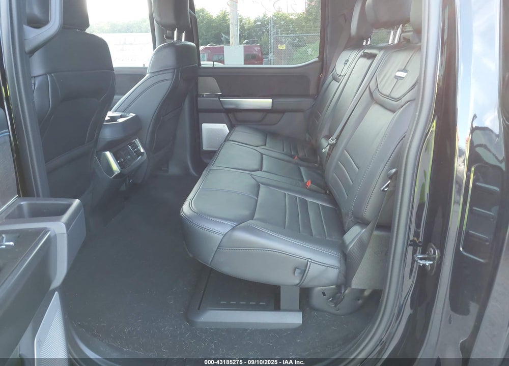 2025 FORD F-350 PLATINUM VIN: 1FT8W3BT5SED87712
