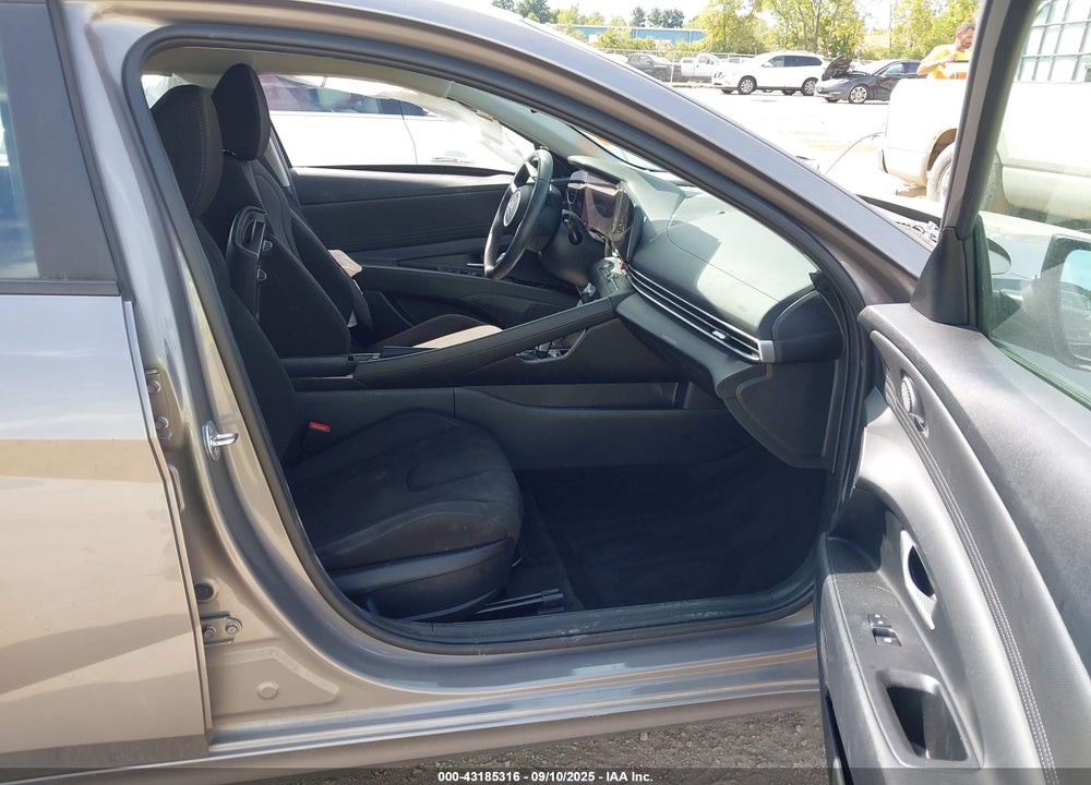 2023 HYUNDAI ELANTRA VIN: KMHLS4AG4PU579888