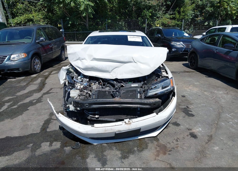 2012 VOLKSWAGEN JETTA 2.5L SE VIN: 3VWDP7AJ4CM418511