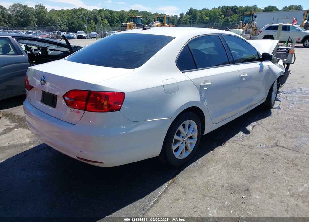 2012 VOLKSWAGEN JETTA 2.5L SE VIN: 3VWDP7AJ4CM418511