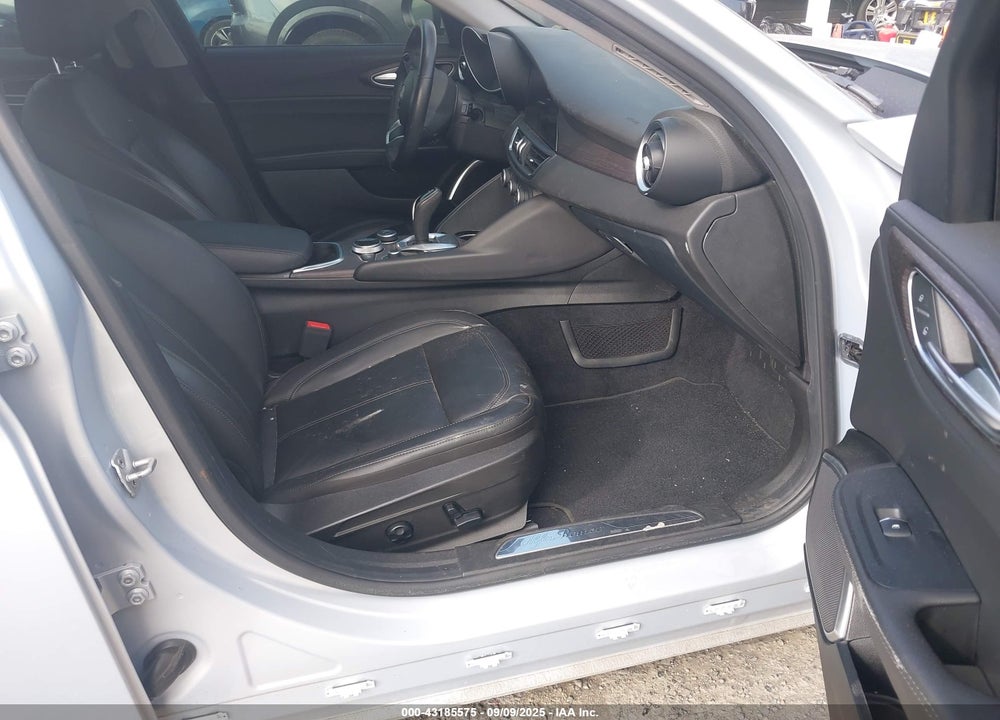 2020 ALFA ROMEO GIULIA VIN: ZARFANBN0L7639218