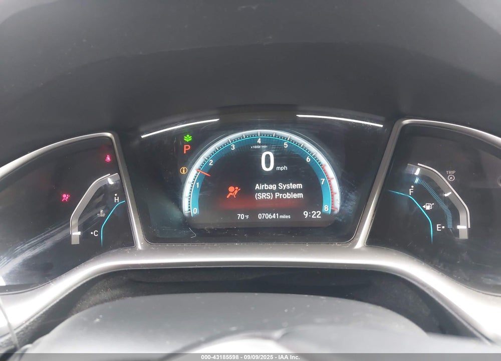 2018 HONDA CIVIC VIN: JHMFC1F7XJX016399