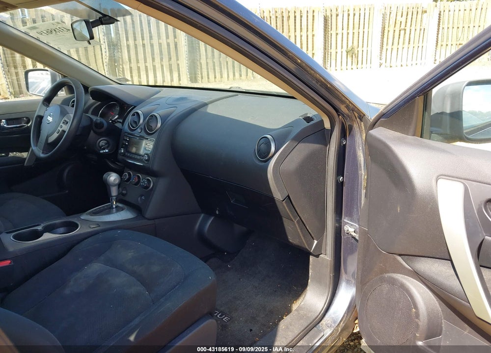 2014 NISSAN ROGUE VIN: JN8AS5MV1EW718859