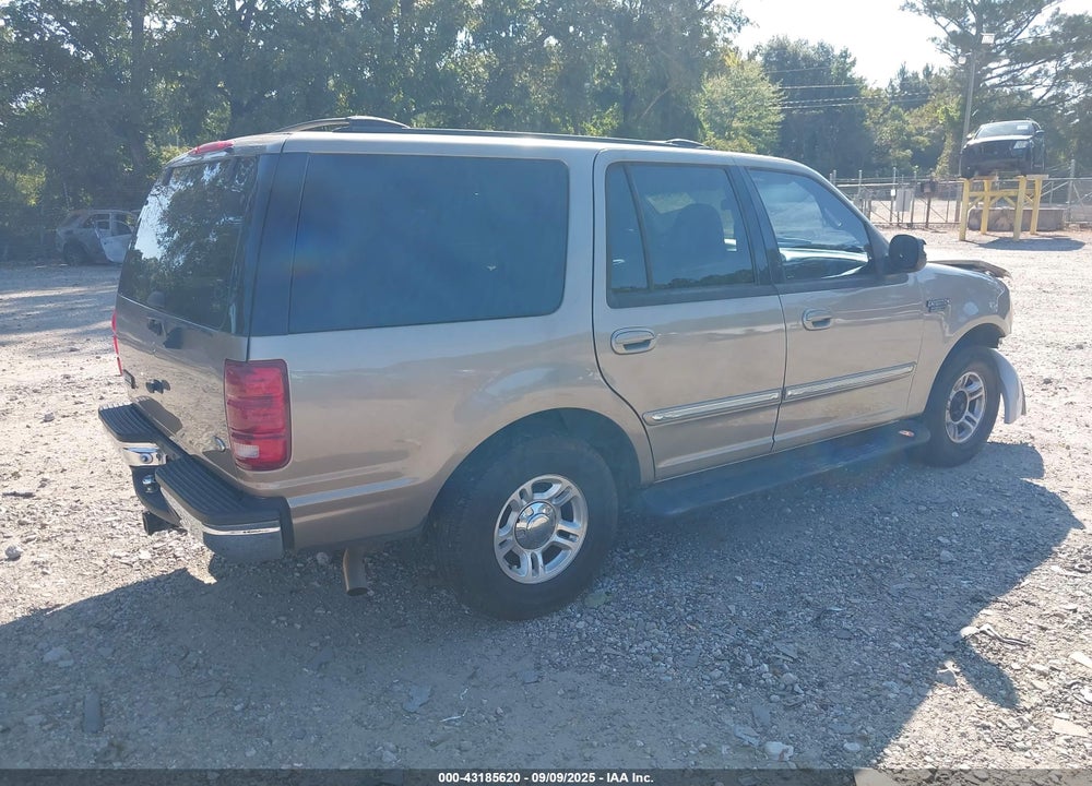 2002 FORD EXPEDITION XLT VIN: 1FMRU15W62LA40403