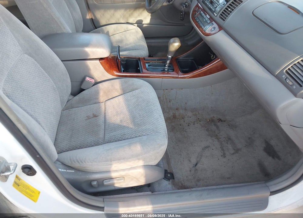 2003 TOYOTA CAMRY XLE VIN: 4T1BE30K93U222624