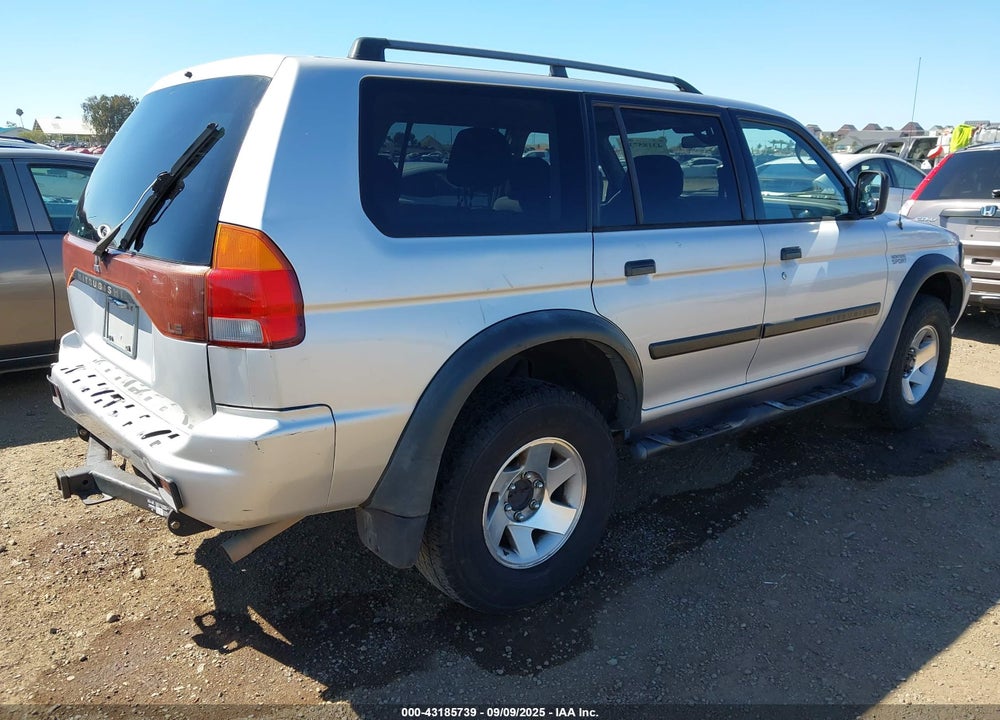 2002 MITSUBISHI MONTERO SPORT ES/LS VIN: JA4LS21H82J008328