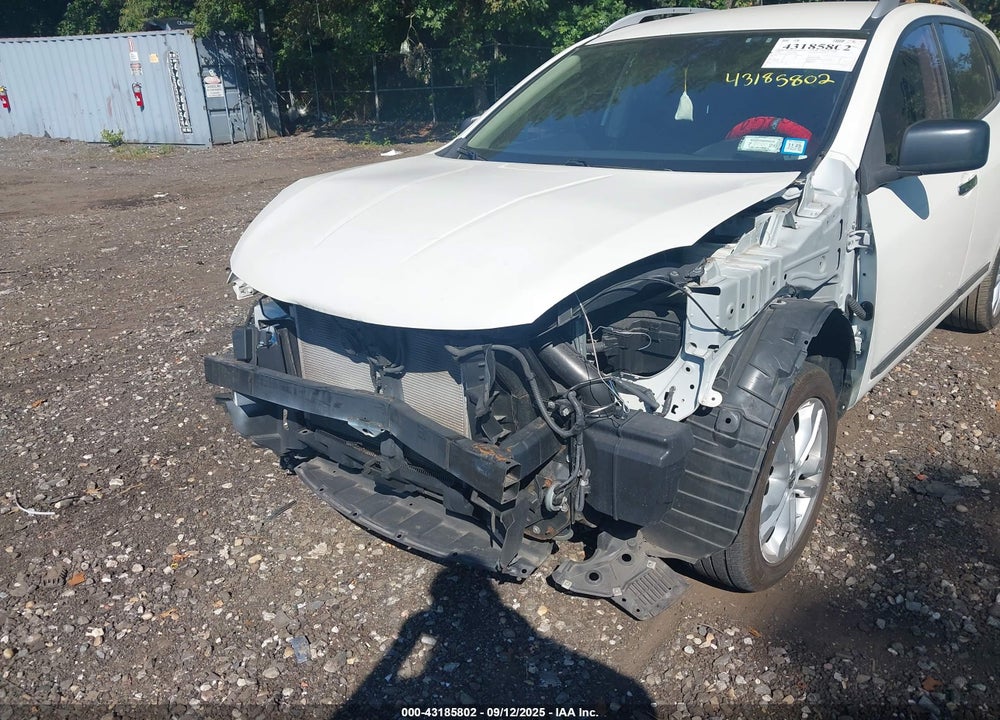 2015 NISSAN ROGUE VIN: JN8AS5MV7FW759563