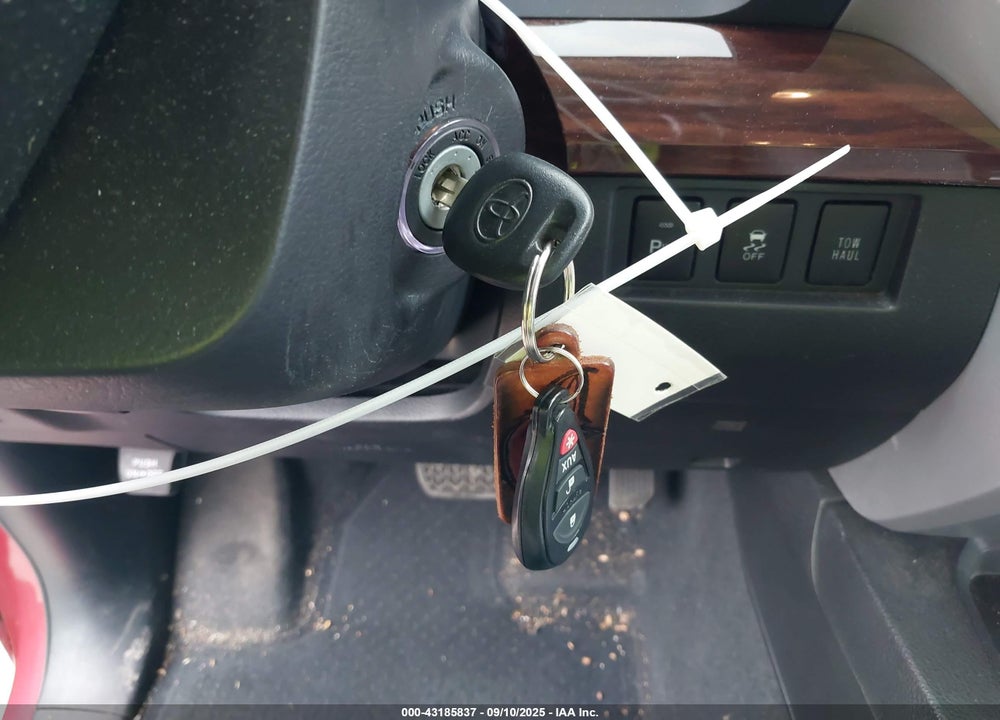 2014 TOYOTA TUNDRA VIN: 5TFHY5F11EX324176
