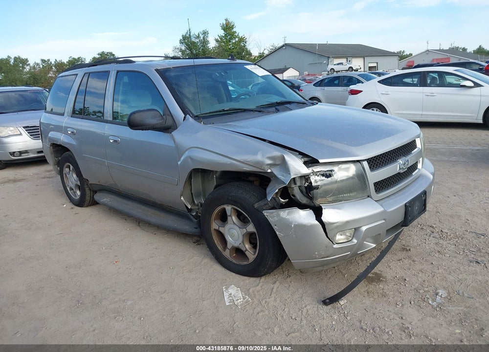 2008 CHEVROLET TRAILBLAZER LT VIN: 1GNDT13S482175239