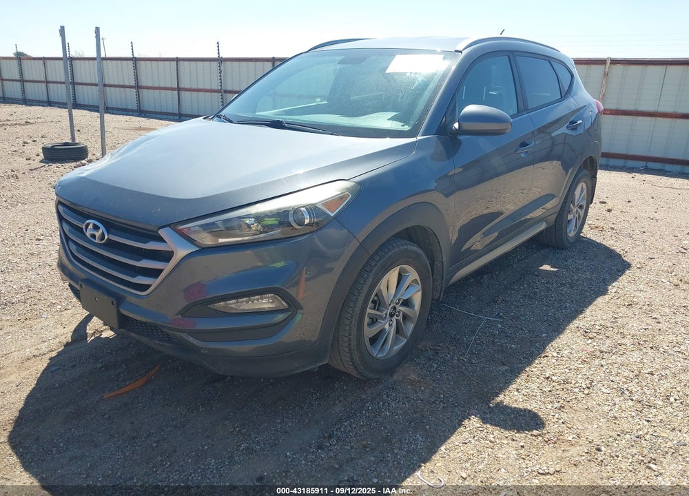 2017 HYUNDAI TUCSON VIN: KM8J33A48HU330144