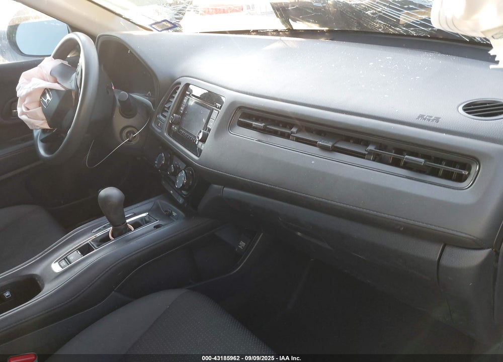 2020 HONDA HR-V AWD LX VIN: 3CZRU6H37LM720954
