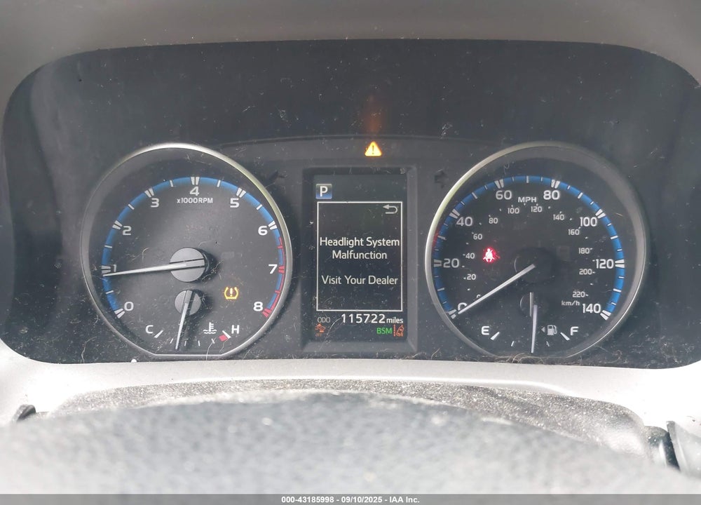 2018 TOYOTA RAV4 XLE VIN: 2T3RFREV2JW824495