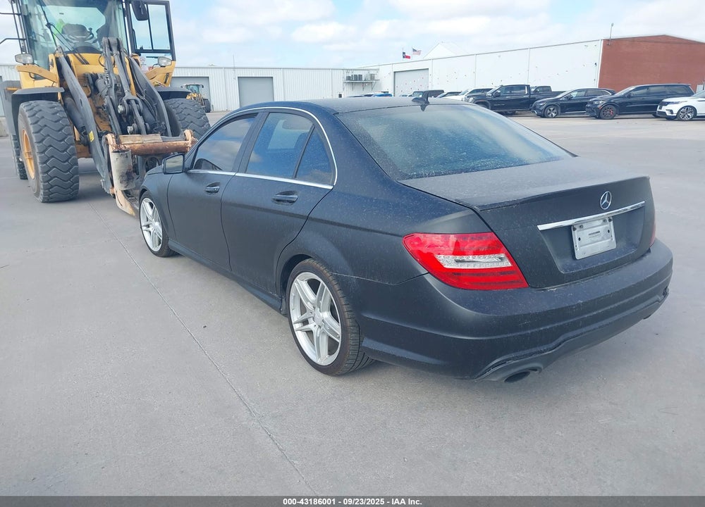 2014 MERCEDES-BENZ C CLASS VIN: WDDGF4HB7EG196307