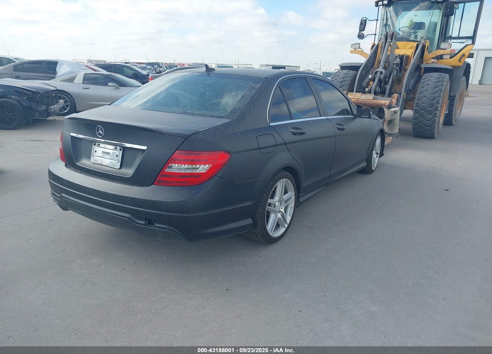 2014 MERCEDES-BENZ C CLASS VIN: WDDGF4HB7EG196307